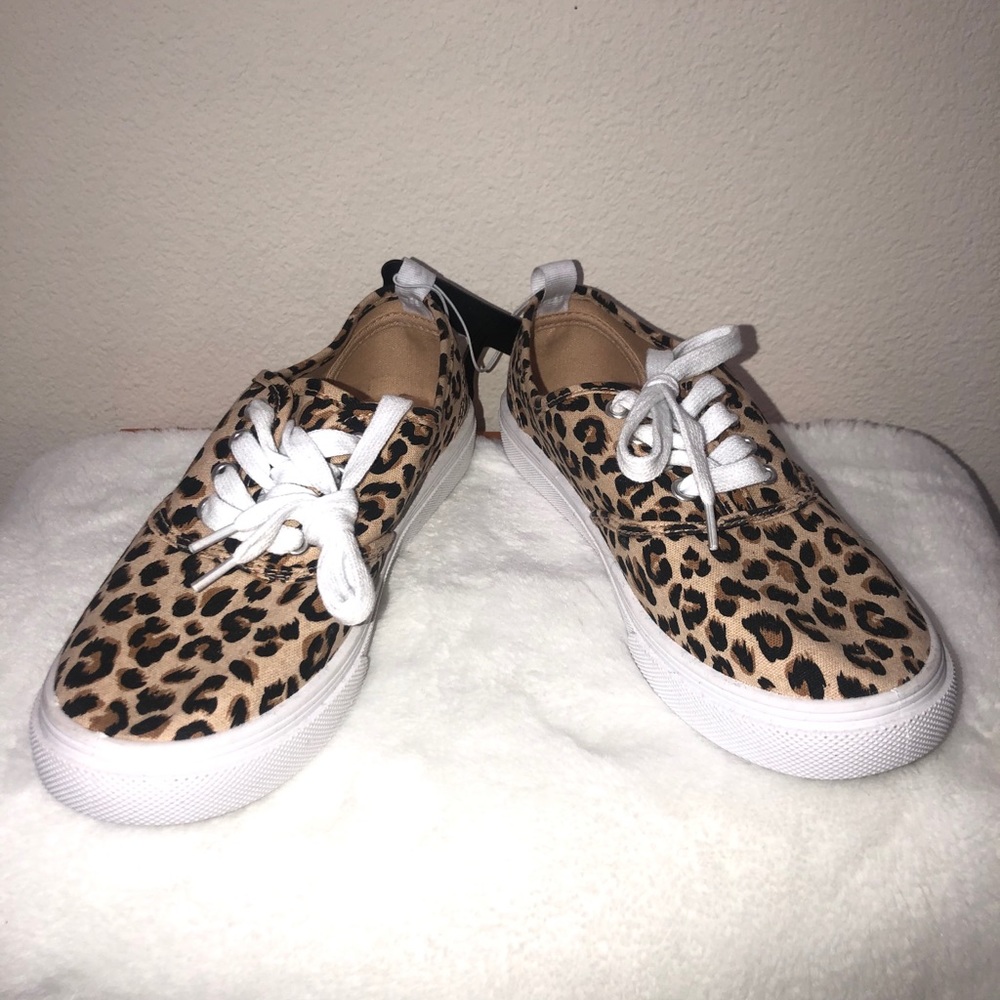 BRAND NEW CHEETAH SNEAKERS